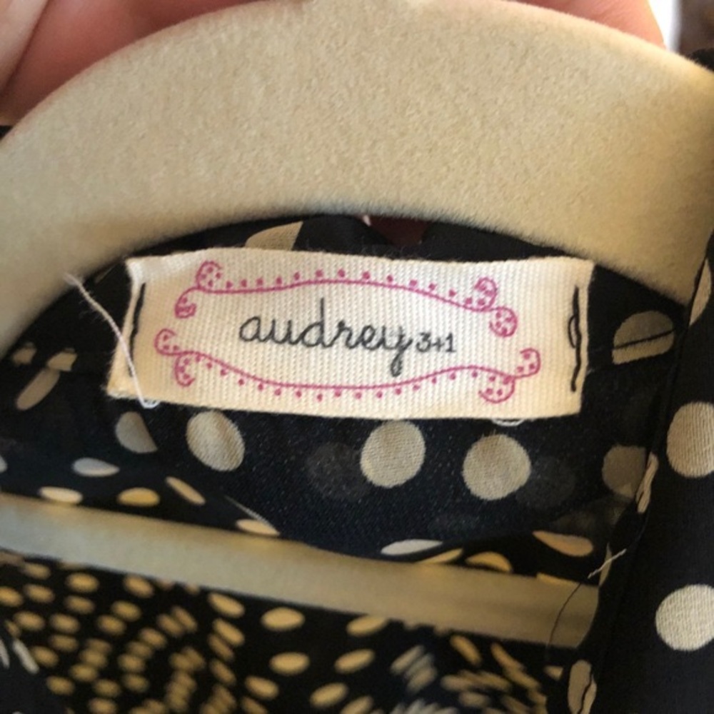 Audrey polka dot tie button down sleeveless - Picture 2 of 2